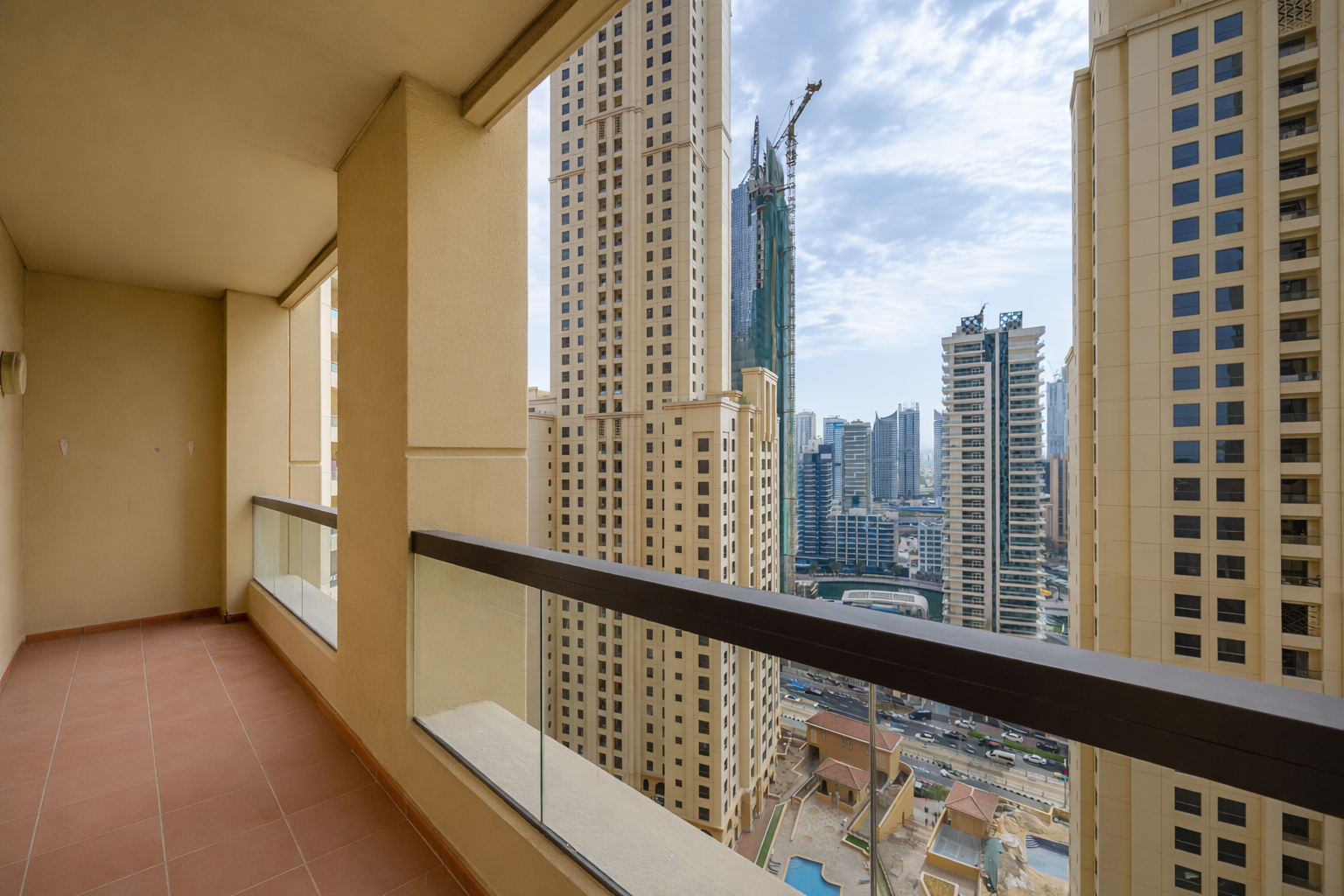 2 Bedrooms Apartment in Sadaf 6