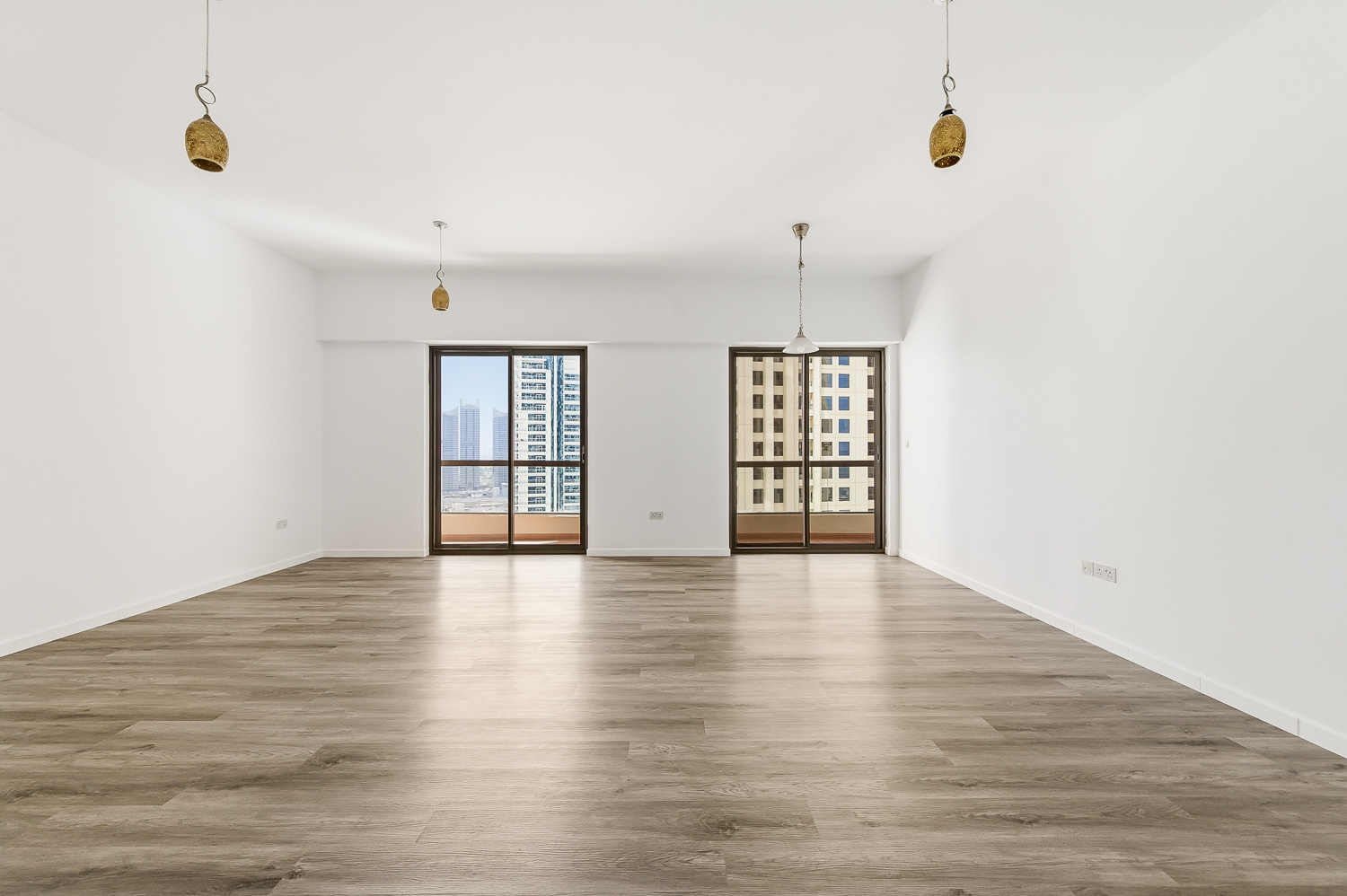 2 Bedrooms Apartment in Sadaf 6