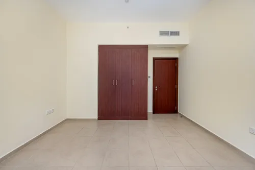 2 Bedrooms Apartment in Bahar 1