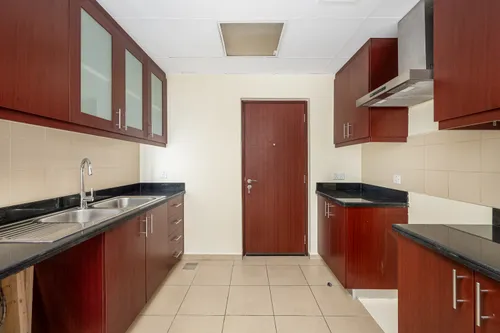 2 Bedrooms Apartment in Bahar 1