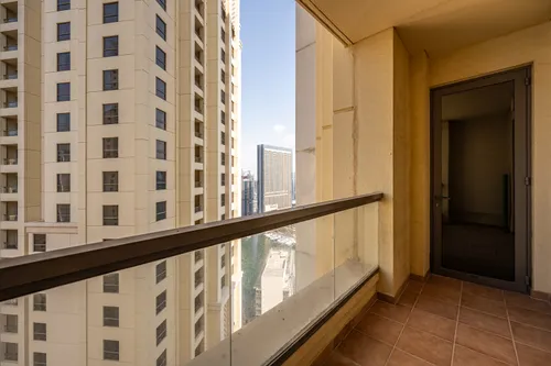 2 Bedrooms Apartment in Bahar 1