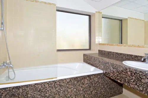 2 Bedrooms Apartment in Bahar 1