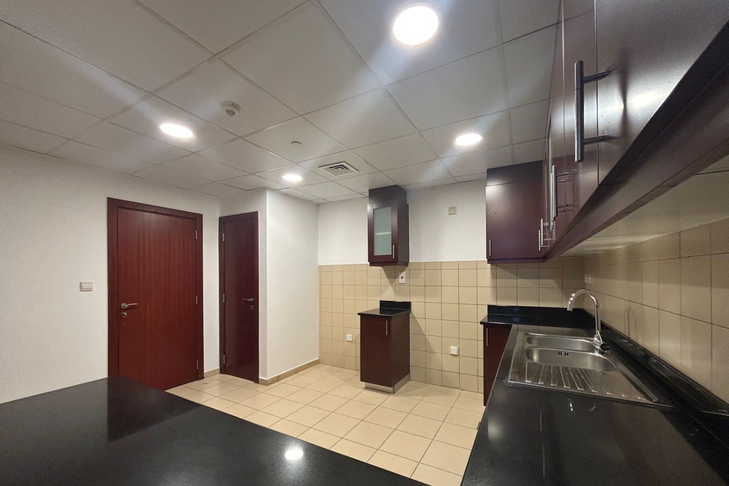 3 Bedrooms Apartment in Murjan 1