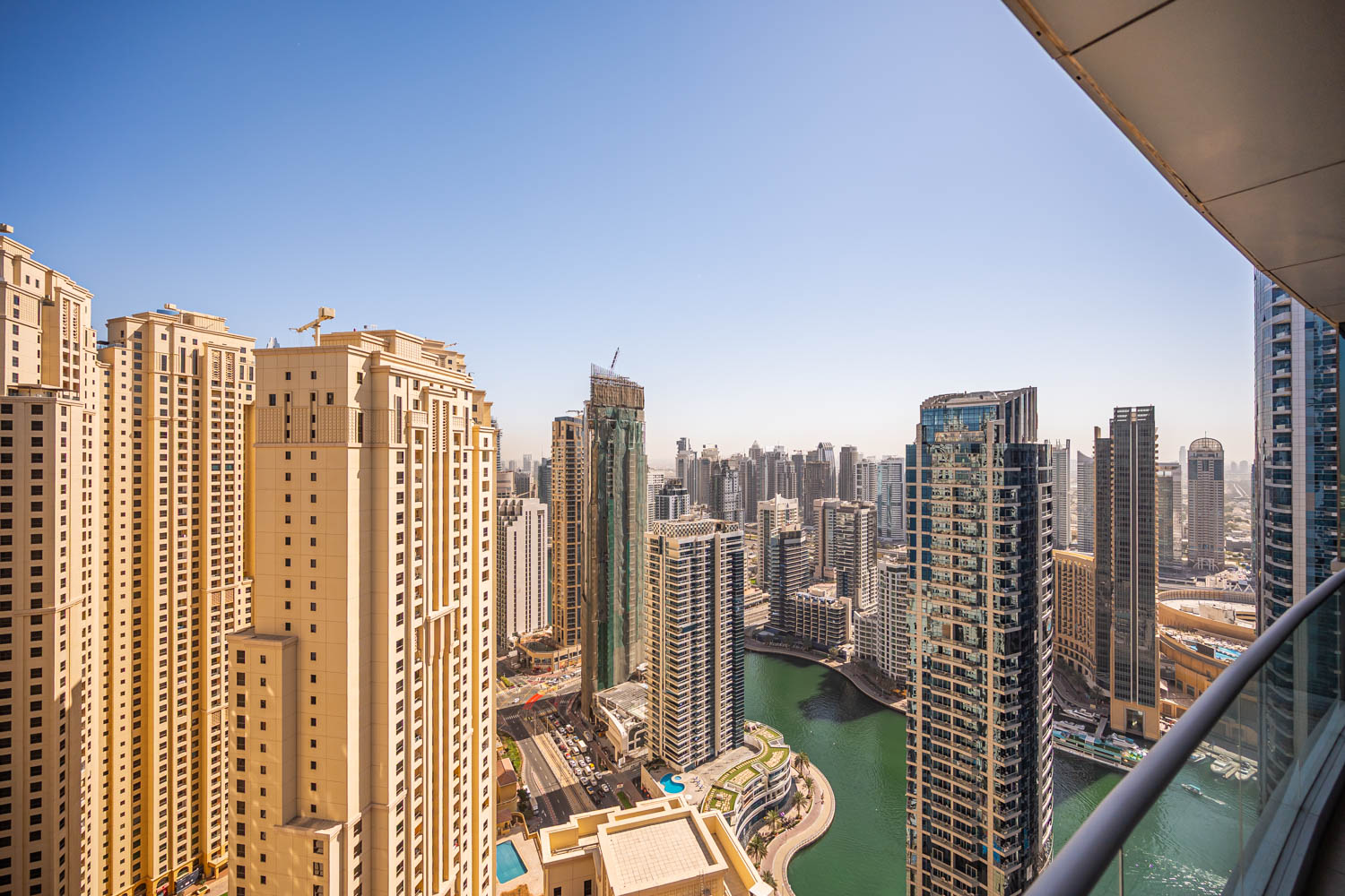 2 Bedrooms Apartment in Al Fattan Marine Towers