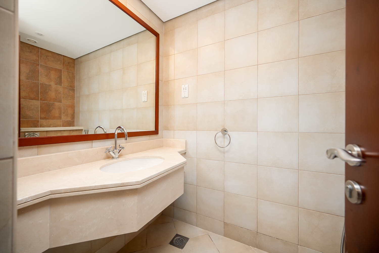 2 Bedrooms Apartment in Al Fattan Marine Towers