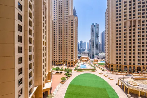 2 Bedrooms Apartment in Sadaf 6