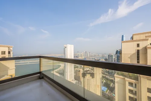 5 Bedrooms Apartment in Sadaf 8