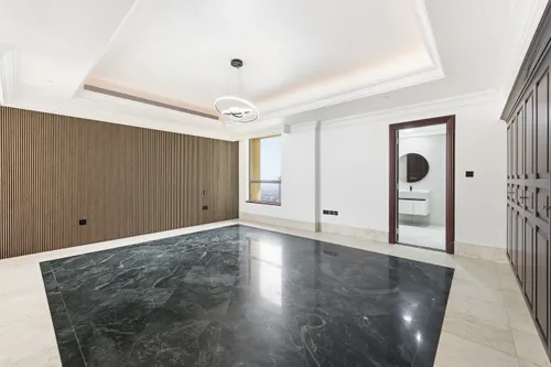 5 Bedrooms Apartment in Sadaf 8