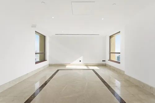 5 Bedrooms Apartment in Sadaf 8