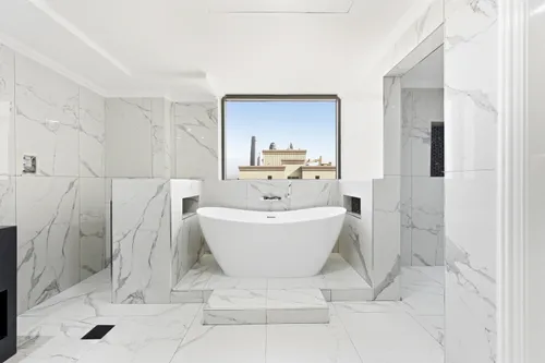 5 Bedrooms Apartment in Sadaf 8