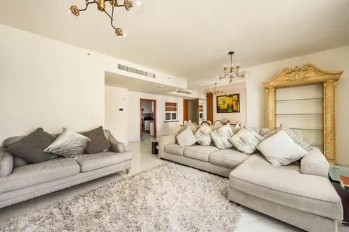 3 Bedrooms Apartment in Murjan 1