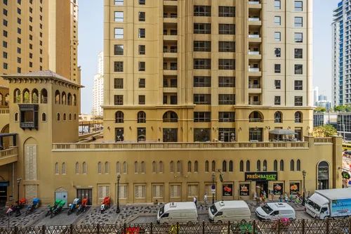 3 Bedrooms Apartment in Shams 1