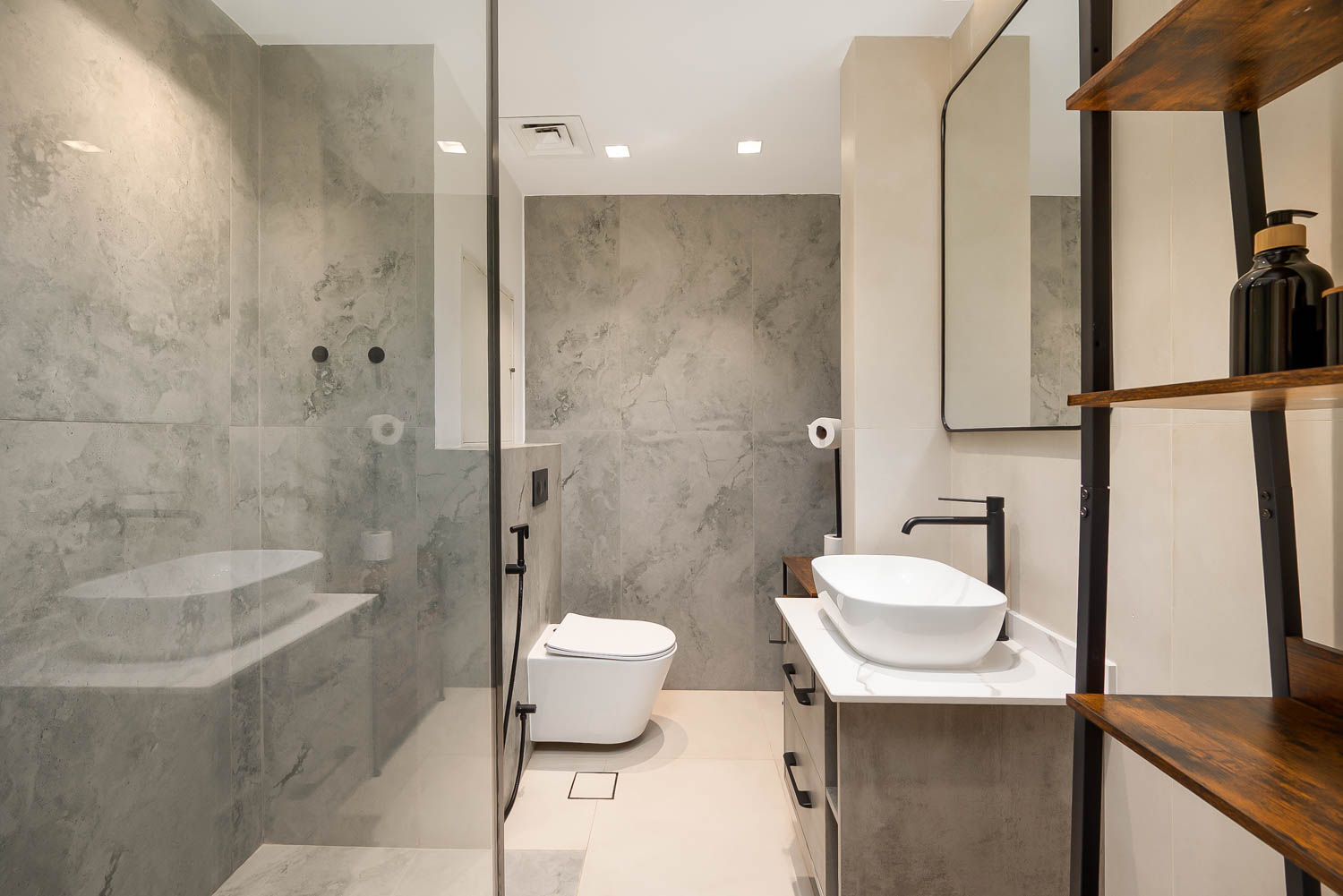 1 Bedroom Apartment in Murjan 1