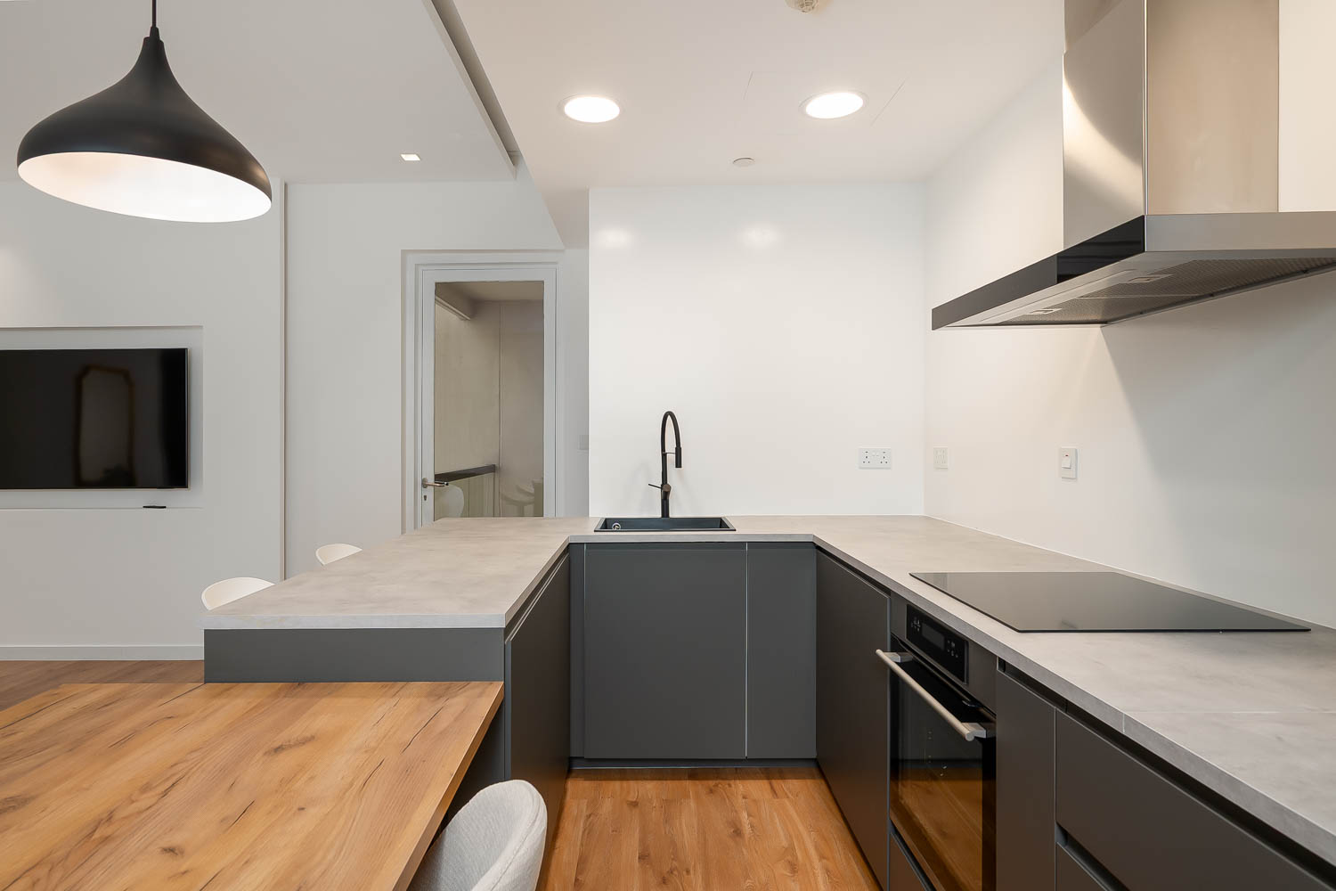 1 Bedroom Apartment in Murjan 1