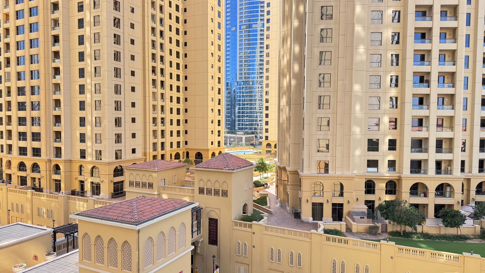  Apartment in Murjan 2