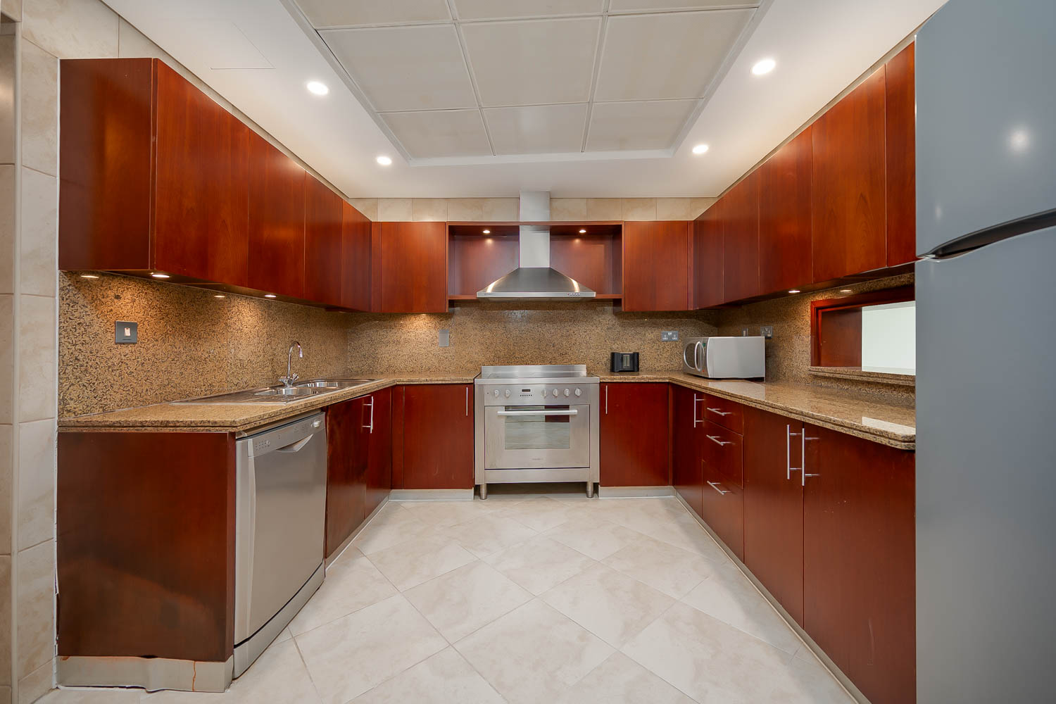 2 Bedrooms Hotel Apartment in Al Fattan Hotel Apartment