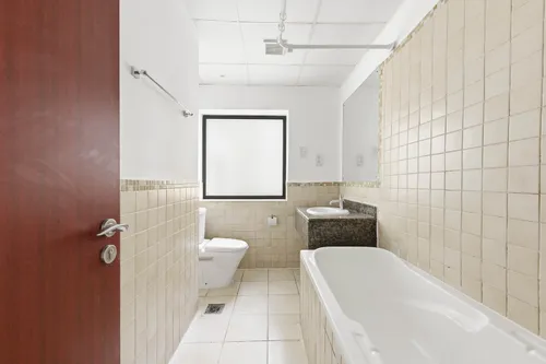 3 Bedrooms Apartment in Rimal 3