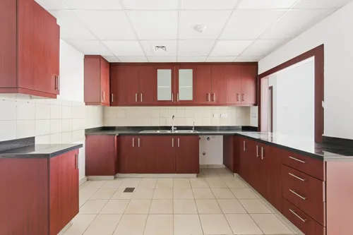 3 Bedrooms Apartment in Rimal 3