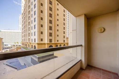 3 Bedrooms Apartment in Rimal 3