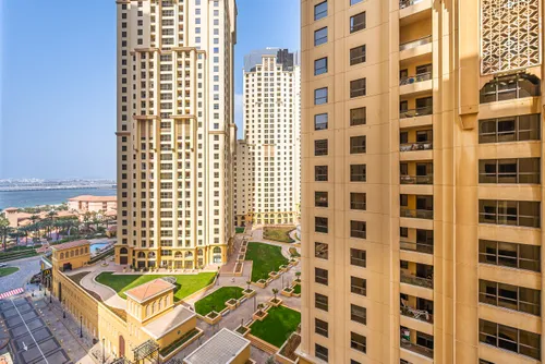 3 Bedrooms Apartment in Sadaf 8