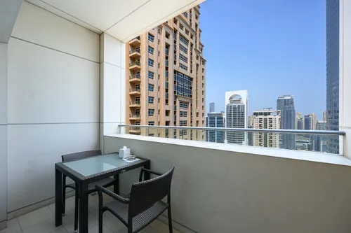 2 Bedrooms Apartment in Bonnington Tower