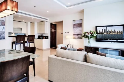 2 Bedrooms Apartment in Bonnington Tower