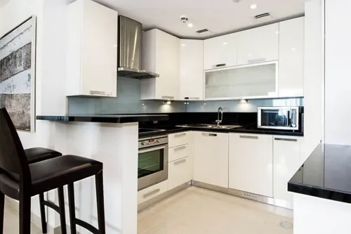 2 Bedrooms Apartment in Bonnington Tower