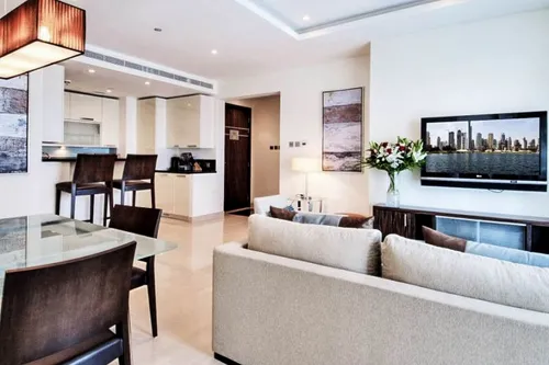 2 Bedrooms Apartment in Bonnington Tower