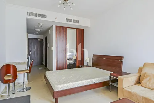  Apartment in Goldcrest Executive