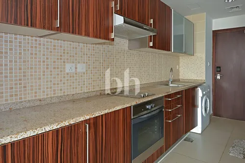  Apartment in Goldcrest Executive