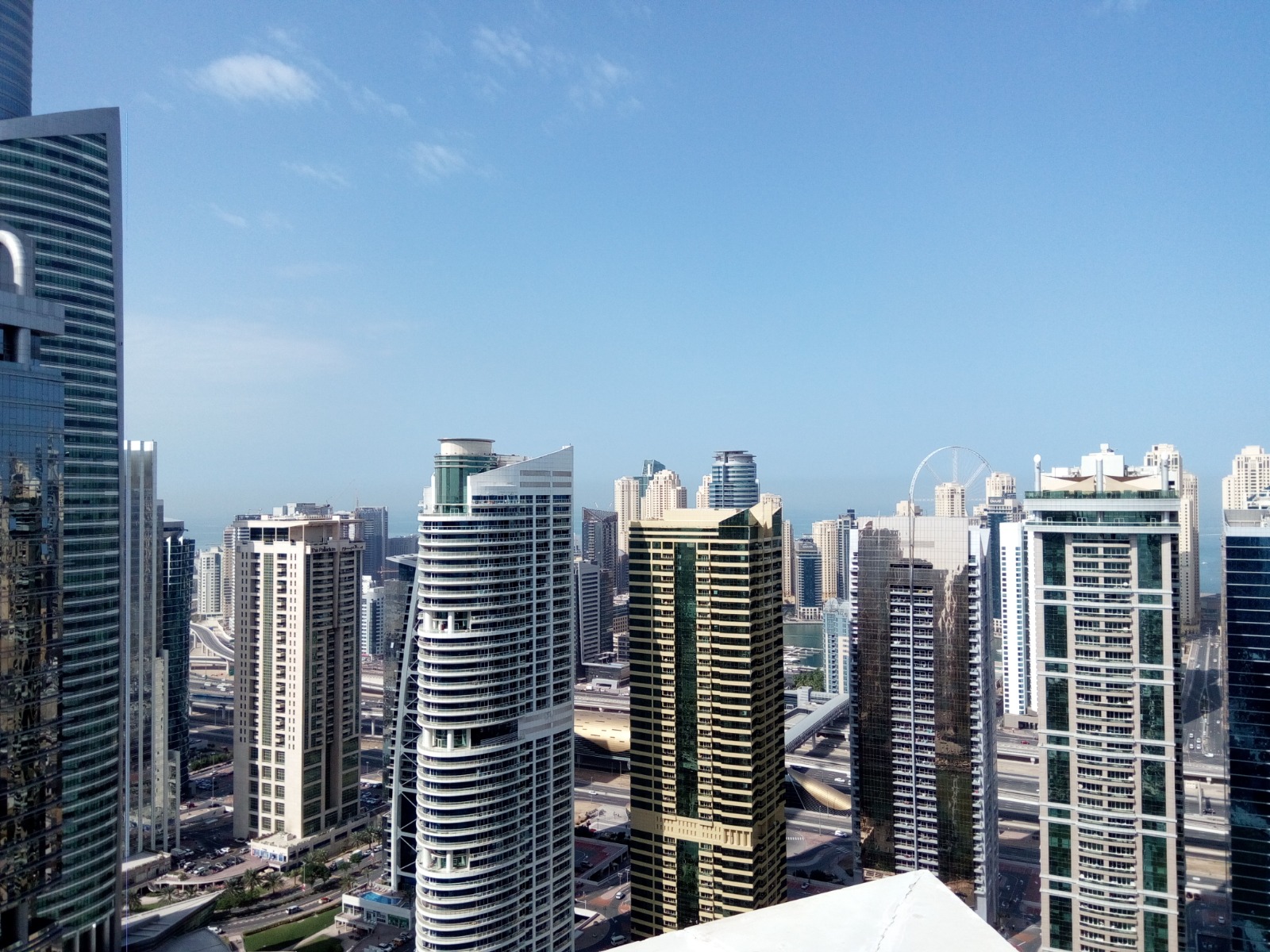 1 Bedroom Apartment in Concorde Tower