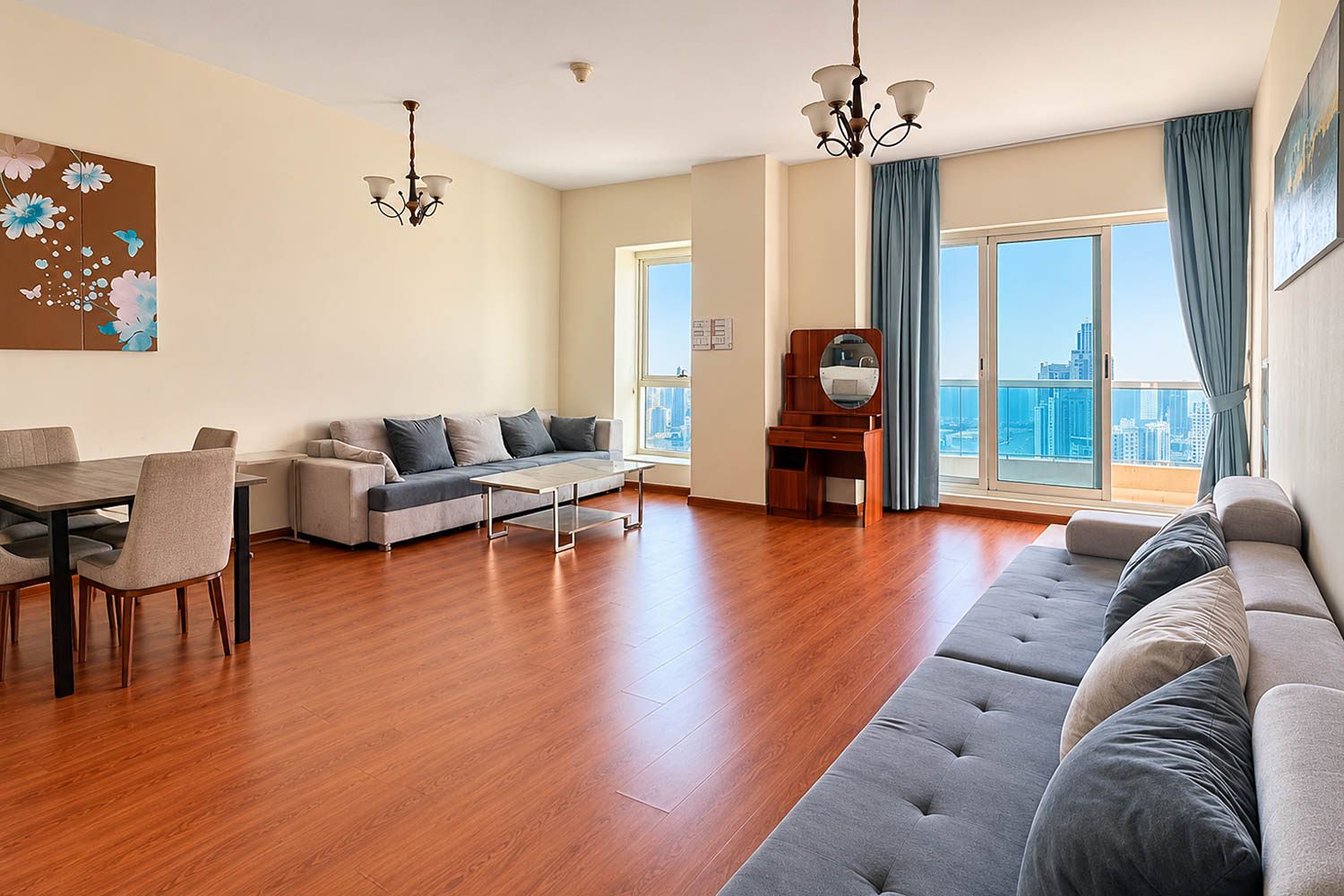3 Bedroom Apartment in Lake Point Tower