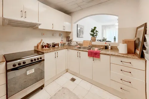 1 Bedroom Apartment in Lake Shore Tower