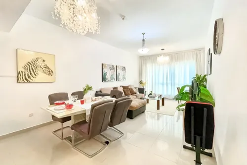 1 Bedroom Apartment in Lake Shore Tower