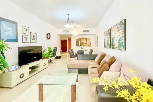 1 Bedroom Apartment in Lake Shore Tower