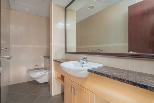 3 Bedrooms Apartment in Goldcrest Views 1