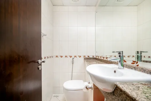 1 Bedroom Apartment in Concorde Tower