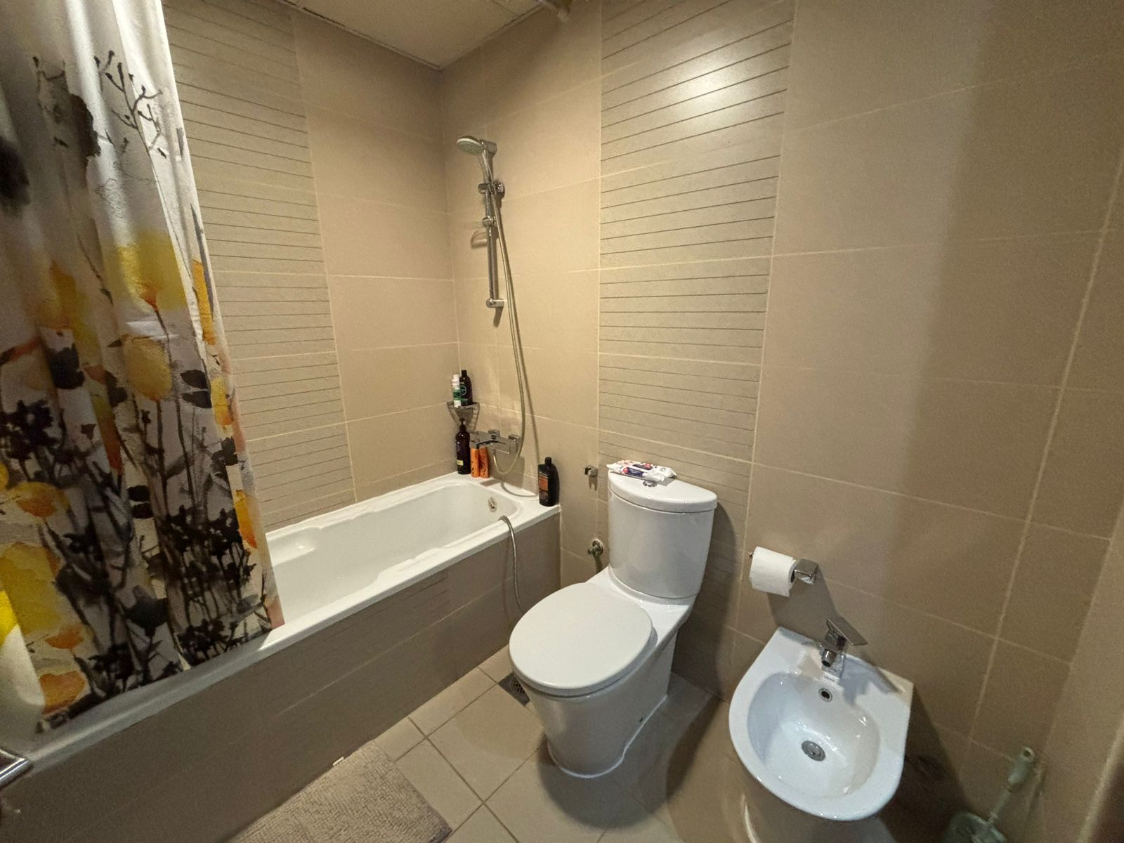 1 Bedroom Apartment in Goldcrest Executive