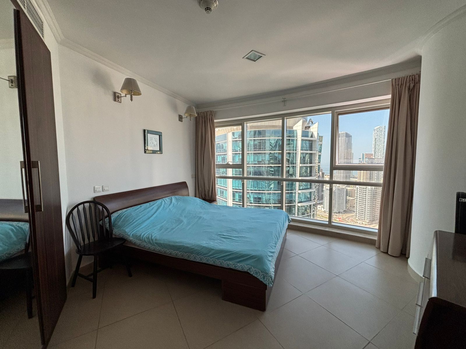 1 Bedroom Apartment in Goldcrest Executive