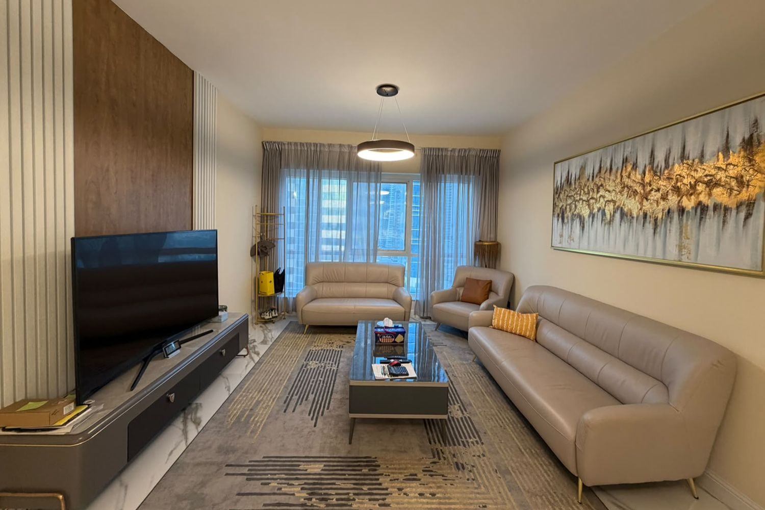 1 Bedroom Apartment in Lake Point Tower