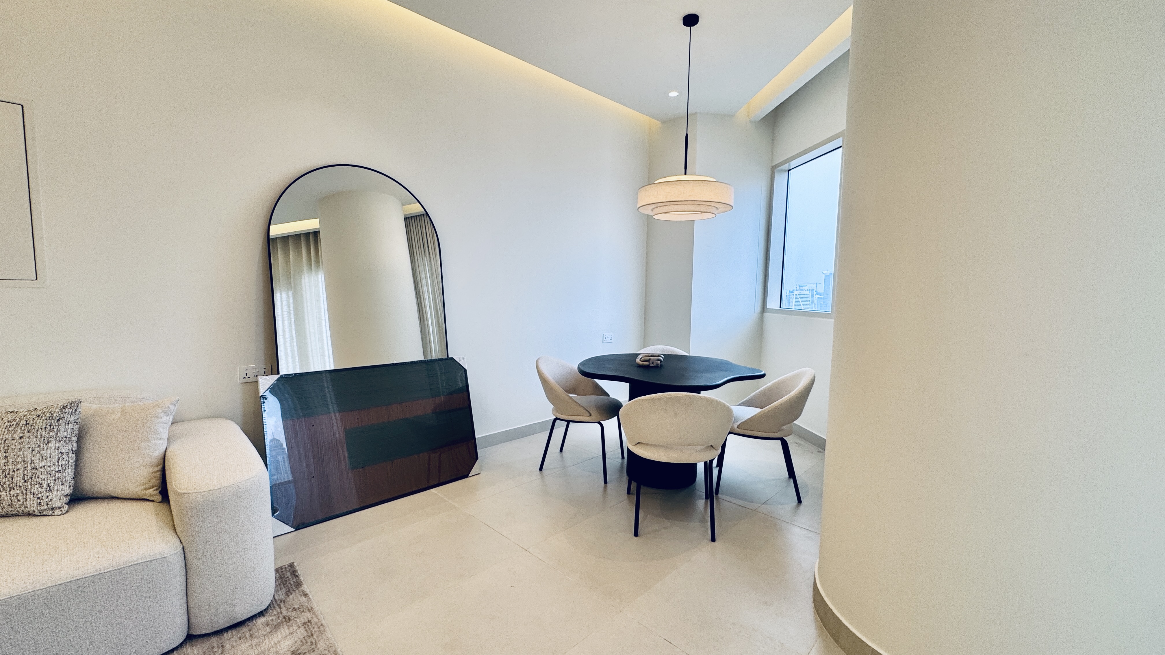 2 Bedrooms Apartment in Lake Shore Tower