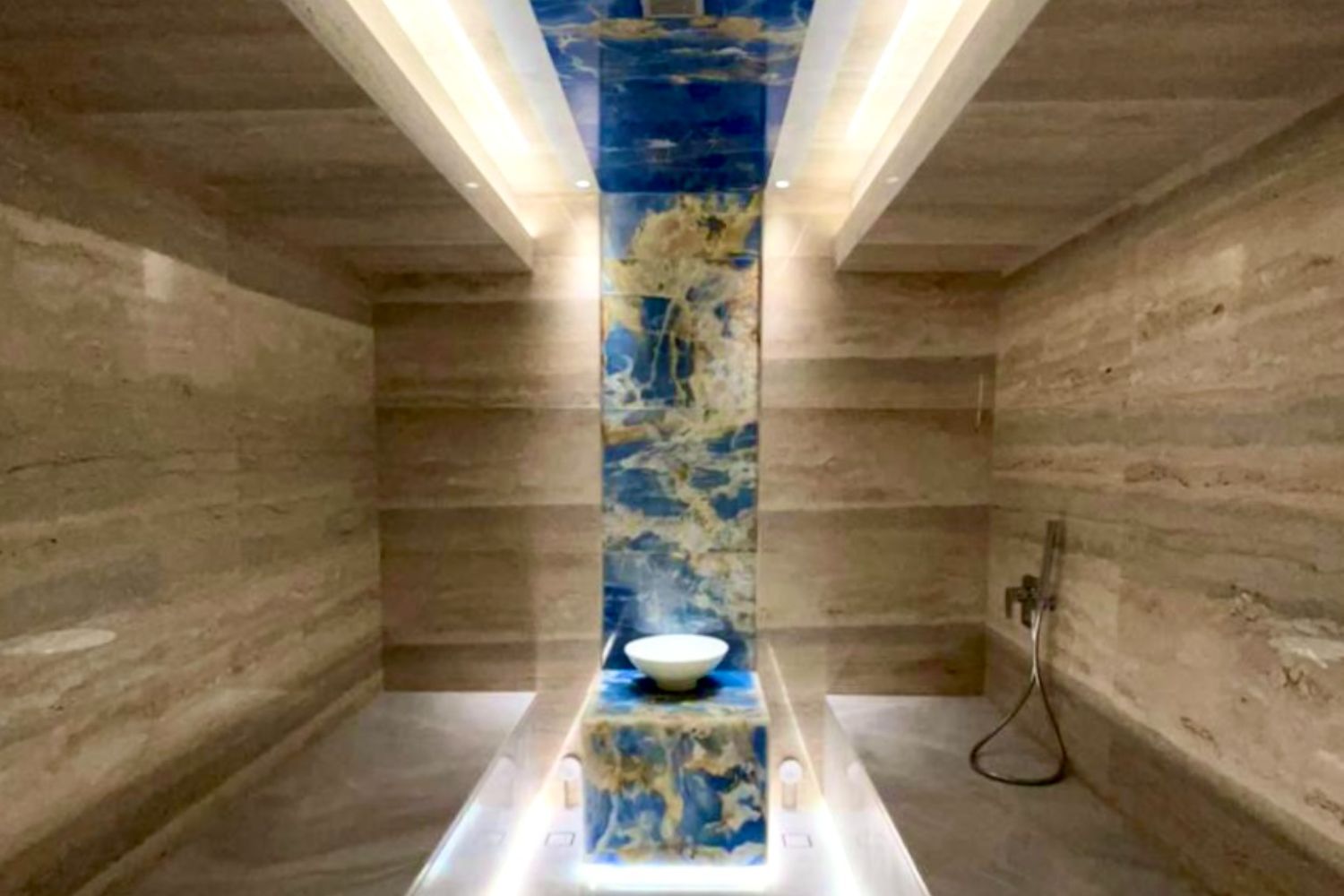 1 Bedroom Apartment in Me Do Re Tower