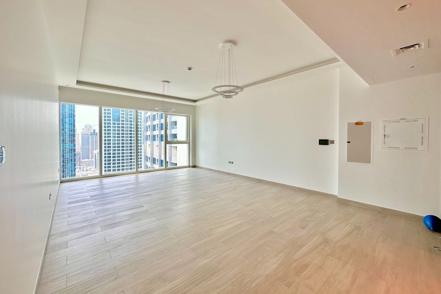 1 Bedroom Apartment in Me Do Re Tower