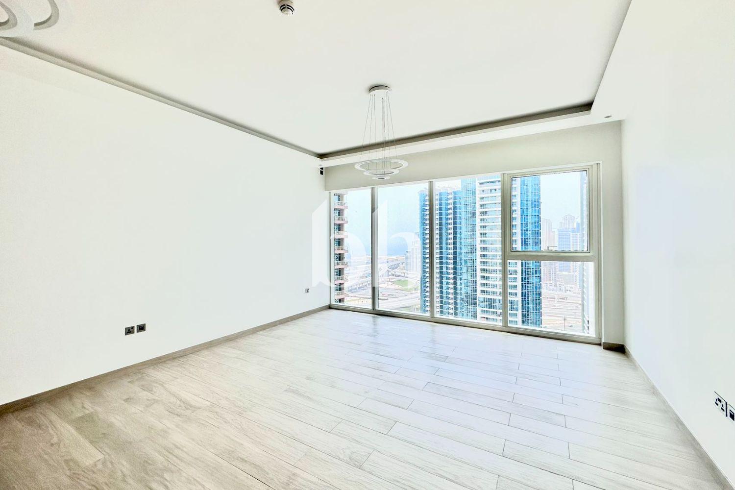 Modern Fully Furnished | Full Lake View | VACANT