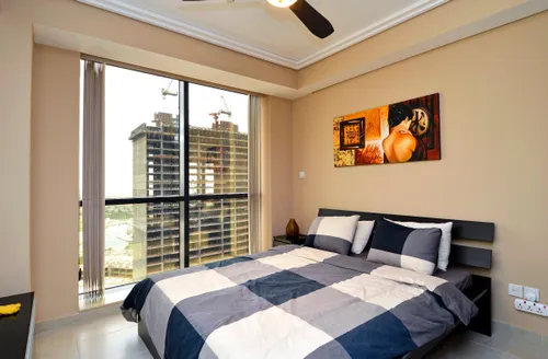 2 Bedrooms Apartment in Goldcrest Views 2