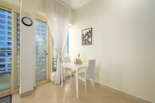 1 Bedroom Apartment in Icon Tower 1