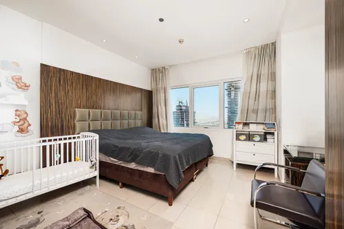 2 Bedrooms Apartment in Bonnington Tower