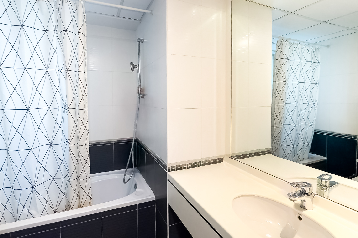 2 Bedrooms Apartment in Al Shera Tower