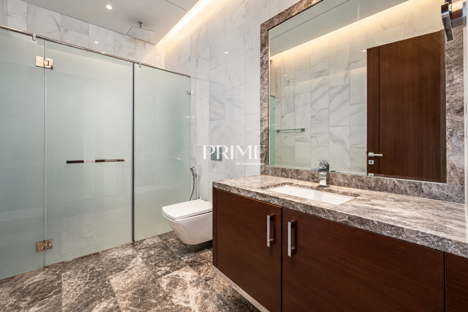 4 Bedrooms Apartment in The Residences JLT