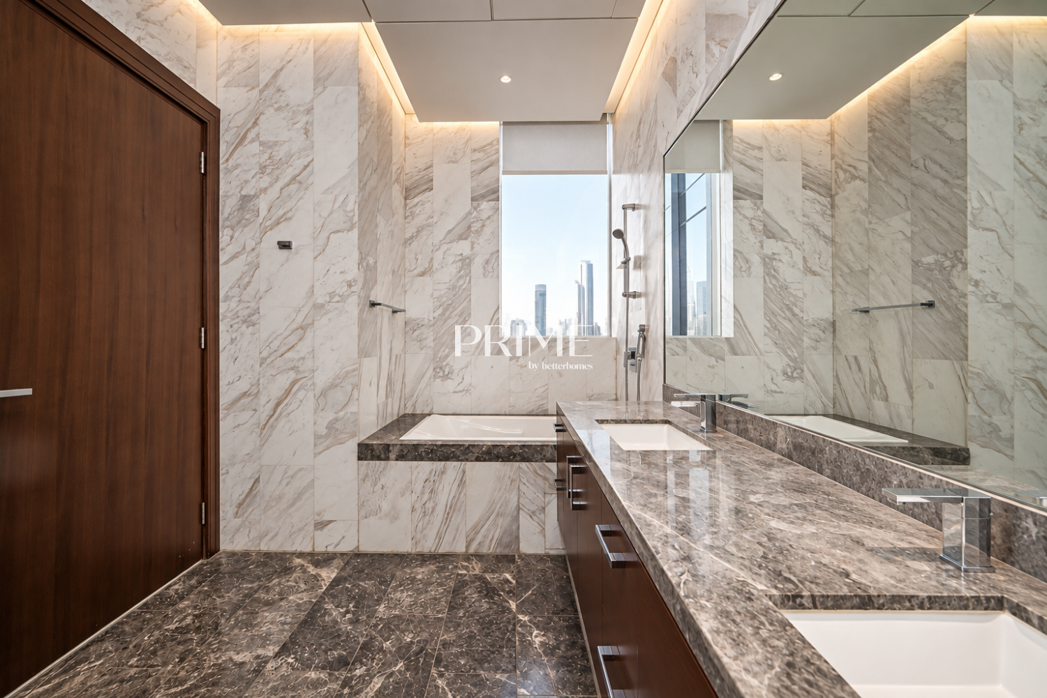 4 Bedrooms Apartment in The Residences JLT